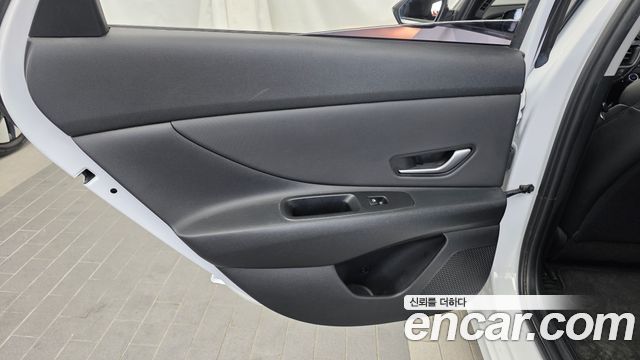 Hyundai AVANTE 2023 — photo 15