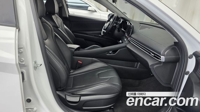 Hyundai AVANTE 2023 — photo 16