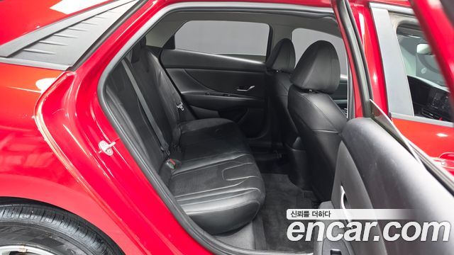 Hyundai AVANTE 2021 — photo 17