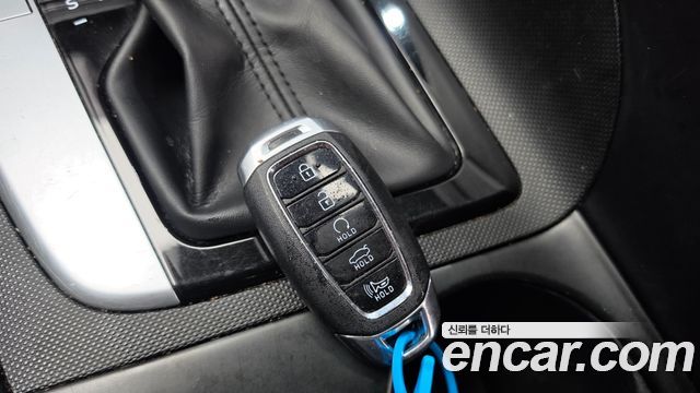 Hyundai AVANTE 2021 — photo 25