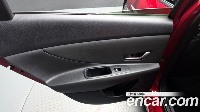 Hyundai AVANTE 2021 — photo 15