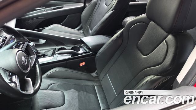 Hyundai AVANTE 2021 — photo 27