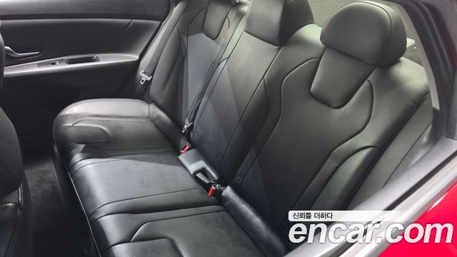 Hyundai AVANTE 2021 — photo 28