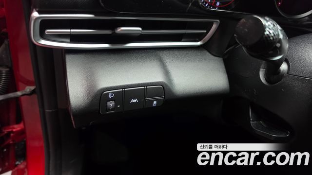 Hyundai AVANTE 2021 — photo 32