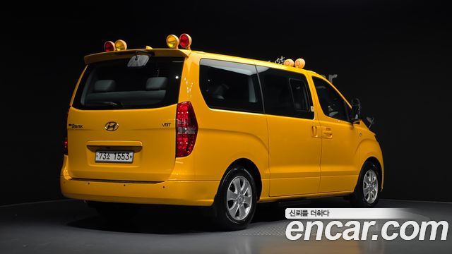 Hyundai Starex 2019 — photo 2