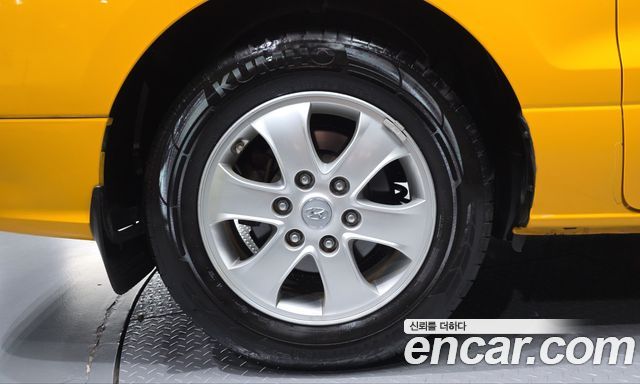 Hyundai Starex 2019 — photo 5