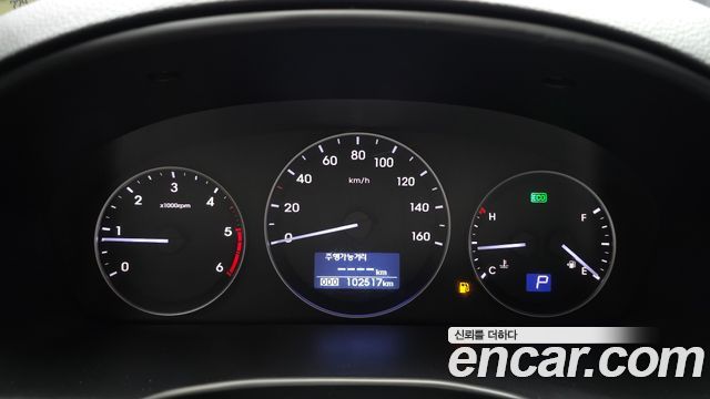 Hyundai Starex 2019 — photo 11