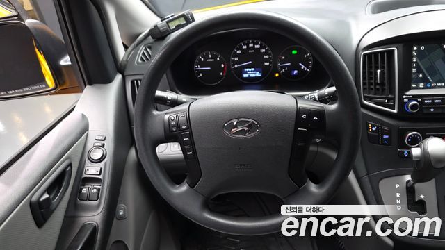 Hyundai Starex 2019 — photo 19
