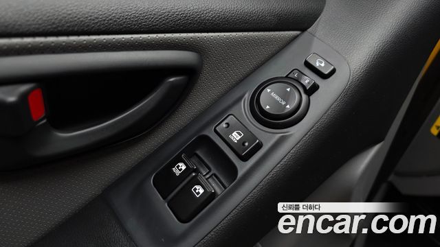 Hyundai Starex 2019 — photo 27