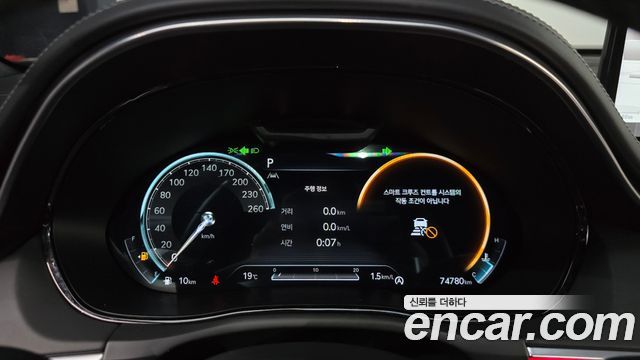Genesis GV70 2021 — photo 11