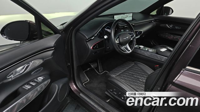 Genesis GV70 2021 — photo 13