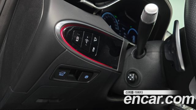 Genesis GV70 2021 — photo 28
