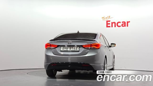 Hyundai AVANTE 2013 — photo 4