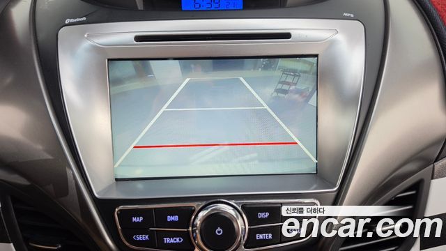 Hyundai AVANTE 2013 — photo 24