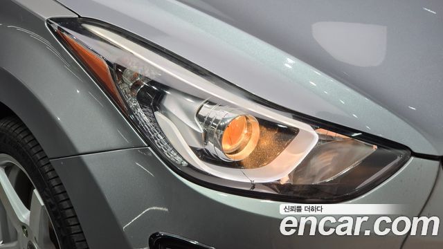 Hyundai AVANTE 2013 — photo 8