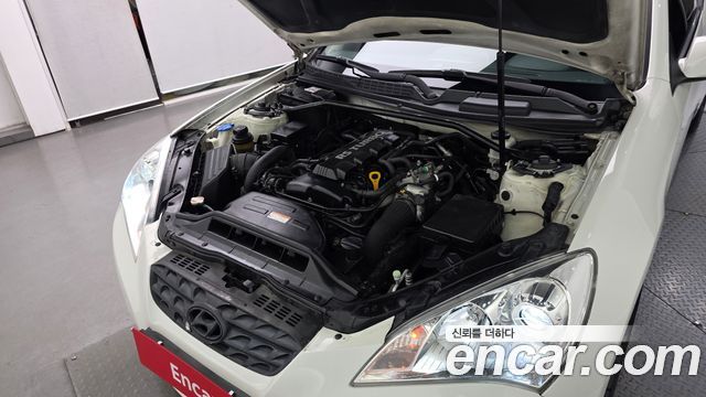 Hyundai Genesis 2011 — photo 6