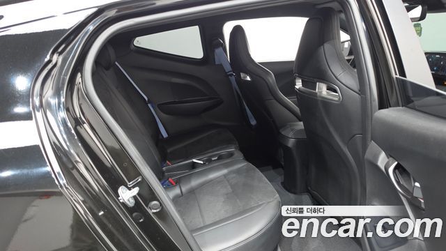 Hyundai Veloster 2021 — photo 17