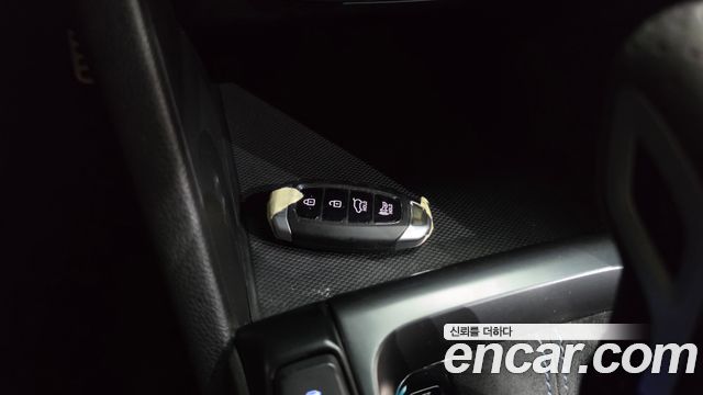 Hyundai Veloster 2021 — photo 21