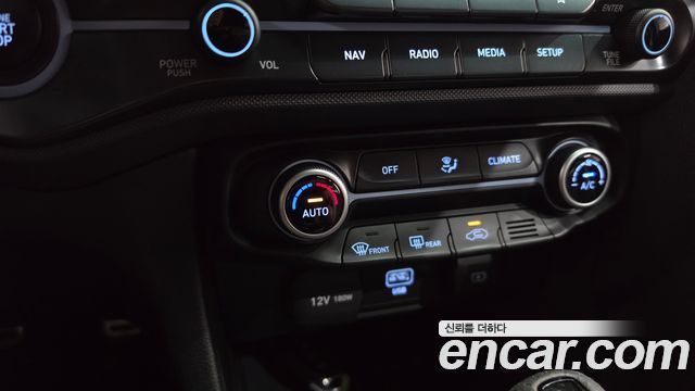 Hyundai Veloster 2021 — photo 28