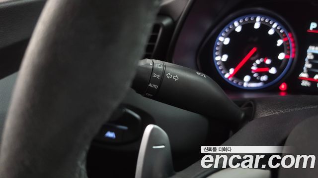 Hyundai Veloster 2021 — photo 33