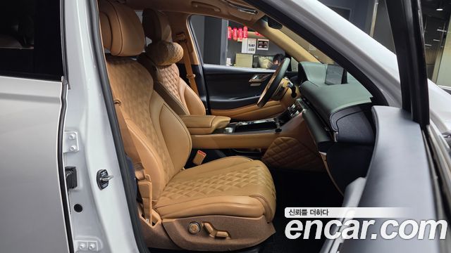 Genesis GV80 2020 — photo 17