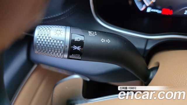 Genesis GV80 2020 — photo 34