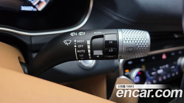 Genesis GV80 2020 — photo 35