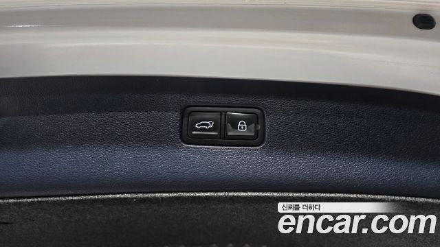 Genesis GV80 2020 — photo 38
