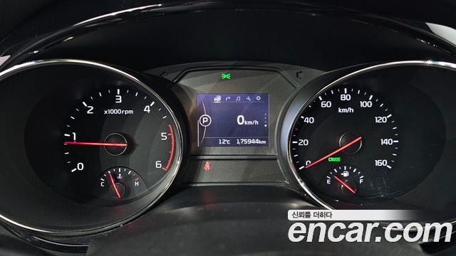 Kia Canival 2017 — photo 11