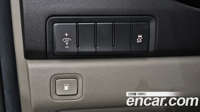 Kia Canival 2017 — photo 29