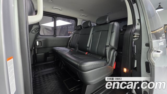 Hyundai Staria 2022 — photo 17