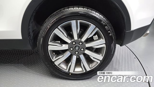 Land Rover Discovery Sport 2019 — photo 5