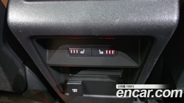 Land Rover Discovery Sport 2019 — photo 27