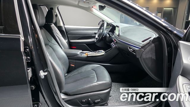 Hyundai Sonata 2022 — photo 23