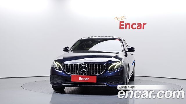 Mercedes-Benz E-Class 2019 — photo 3