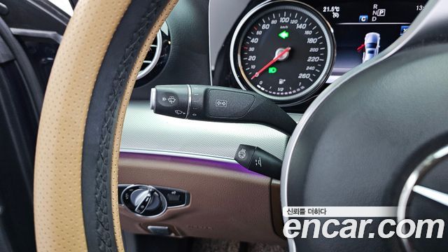 Mercedes-Benz E-Class 2019 — photo 25