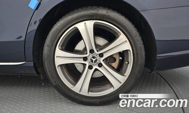 Mercedes-Benz E-Class 2019 — photo 7