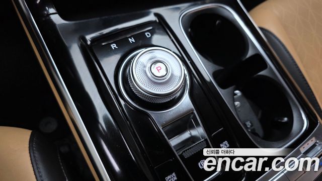 Kia Canival 2021 — photo 12