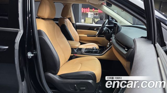 Kia Canival 2021 — photo 17