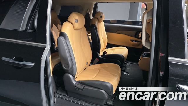 Kia Canival 2021 — photo 18