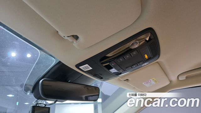 Kia Canival 2021 — photo 25