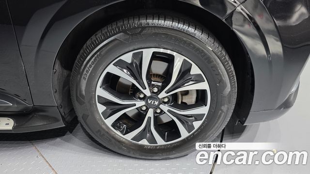 Kia Canival 2021 — photo 7
