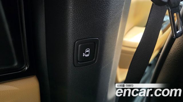 Kia Canival 2021 — photo 33