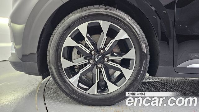 Kia Canival 2021 — photo 5