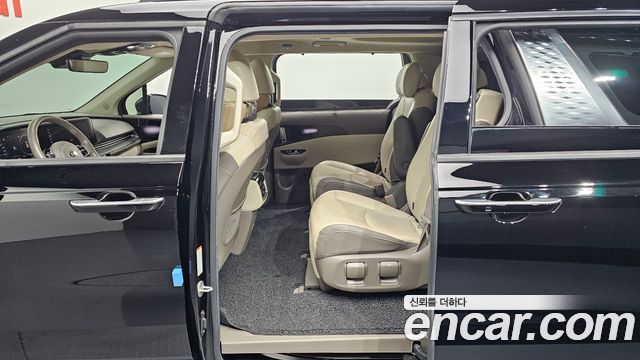 Kia Canival 2021 — photo 11