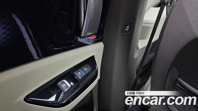 Kia Canival 2021 — photo 19