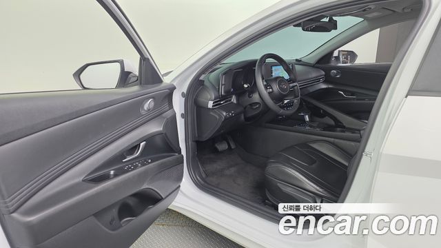 Hyundai AVANTE 2023 — photo 10