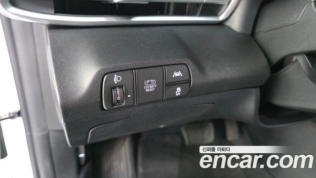 Hyundai AVANTE 2023 — photo 11