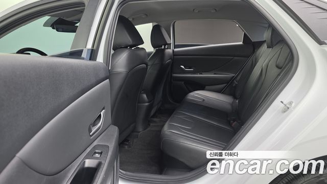 Hyundai AVANTE 2023 — photo 17