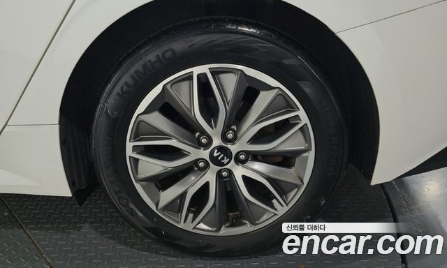 Kia K5 2020 — photo 7
